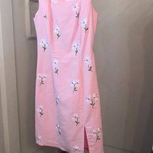 Pink dress with floral embroidery